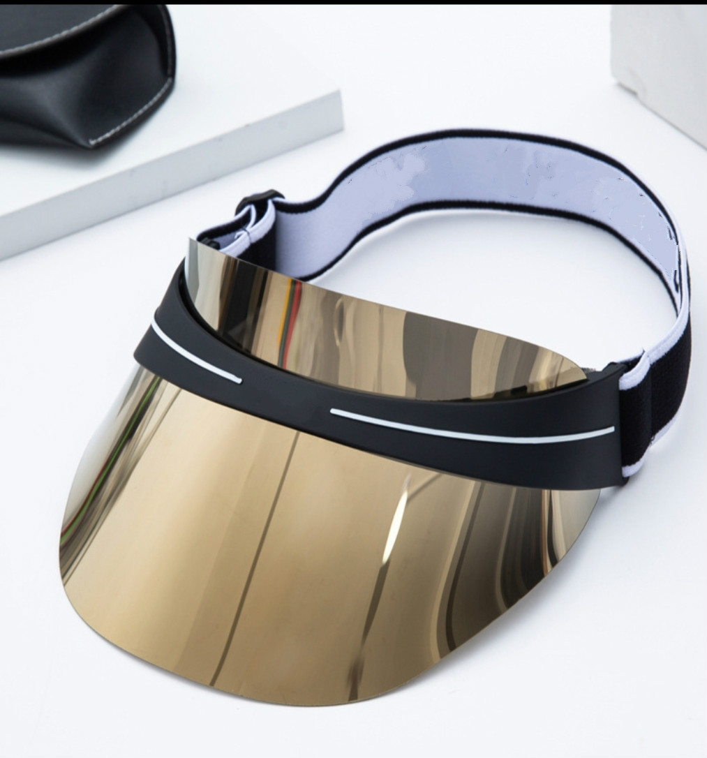 

2021 classic designer visor fashion Summer fashion men's and women's sun hat latest design dazzle color transparent PVC sun hat, Red