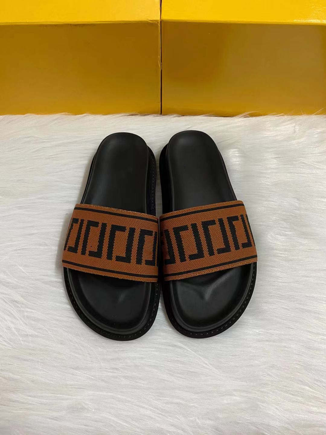 

2021 comfortable sandals designer casual slippers for men and women, slide sandals for summer, with packaging