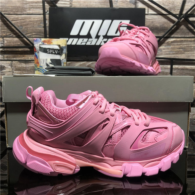 

Top 2023 Paris Dad Shoes Men's and Women's Panel Designer Shoe Triple S Air Cushion Outdoor Shoe, Style 11