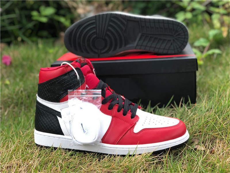 

With Box 1S WMNS Satin Snake Mens Basketball Shoes 1 High Gym Red White Black Serpentine Women Men Trainers Designer Sneakers