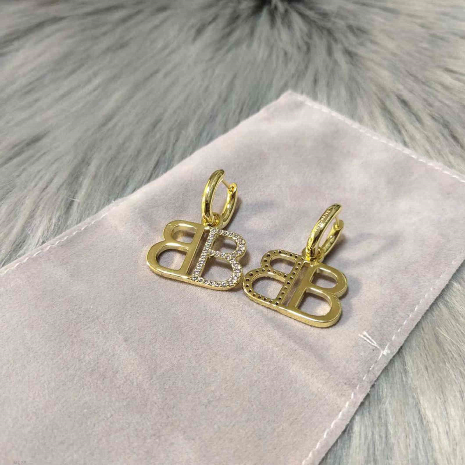 

Letter 2021 New Paris Family b Earrings Female Star Fashion Personality