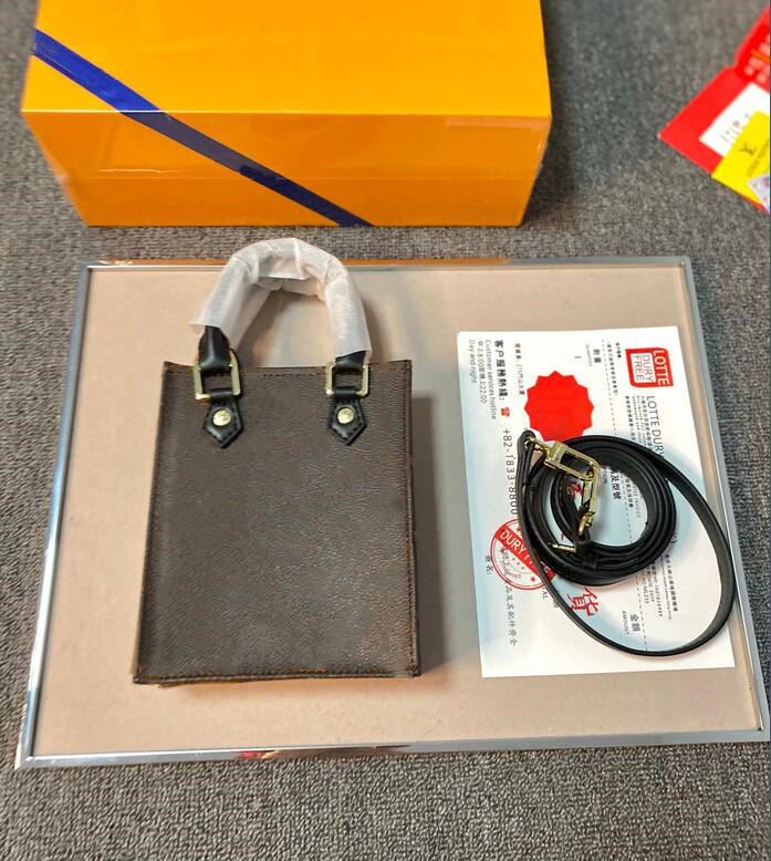 

2021 Luxury Mini Purses Handbags Women Phone Bags Tiny Totes Designers Crossbody Triangle Shouder Bag Lady Cute Wallets High Quality 14*18cm, Brown