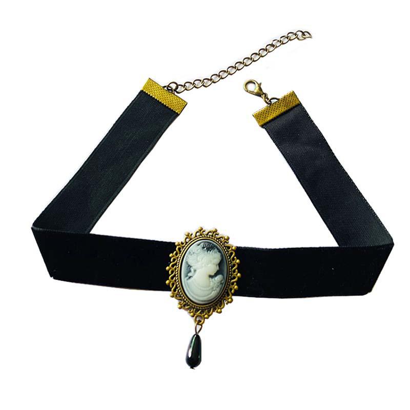 

Chokers Gothic Queen Head Embossment Oval Choker Necklace Black Cord Ouji Accessories Lolita Cosplay Accessory Freeship