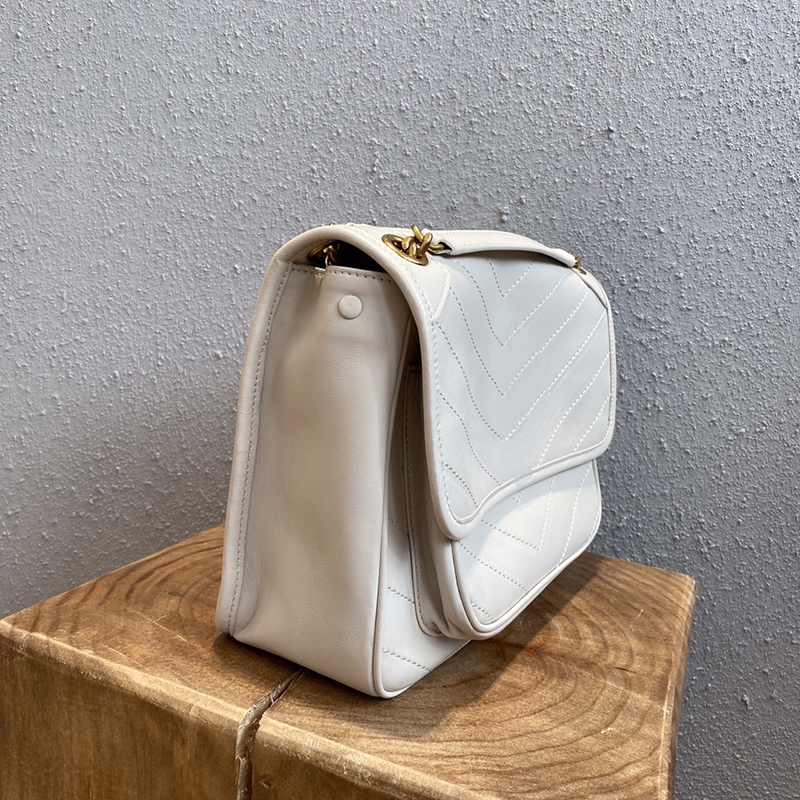 

2020 New style Especially to show the texture It feels silky and delicate women bags The body is fastened on both sides 498894 graceful bag