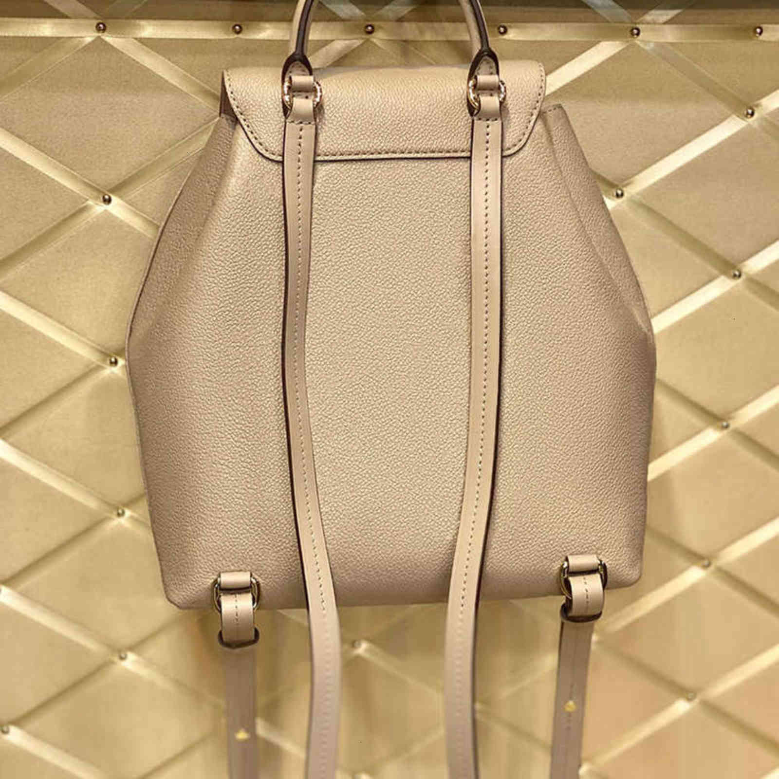 

7A+Designers new style 25460 backpack The zipper outer bag is convenient to take and place adjustable Shoulder strap Equipped with draw1th