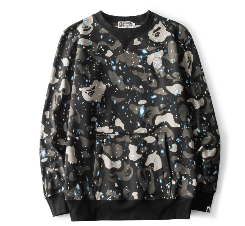 

Autumn and winter 2021 new fashion brand shark camouflage luminous printing Plush round neck sweater for men and women, W1