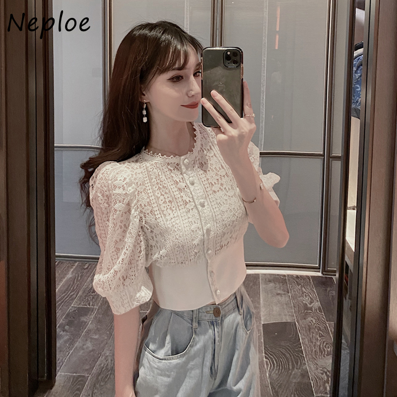

Neploe Hongkong Style Lace Hollow Out Blouses Summer 2021 New Fashion Slim Fit Puff Sleeve Single Breasted Women Shirts 82186, Black