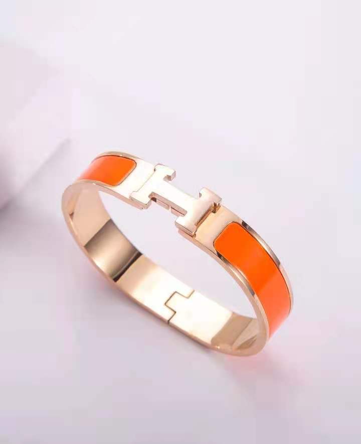 

letter H women's fashion trend Bracelet New Stainless steel