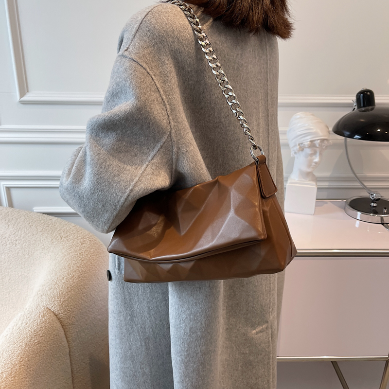HBP Sacs de mode du super grossiste fancyhandbag Sac à bandoulière de créateur de luxe pour femme Sac de poitrine en cuir souple Sac de poitrine