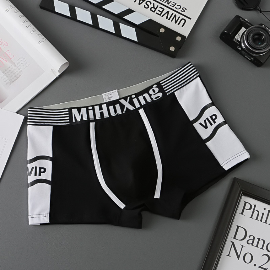 

2021 new underwear korean youth boxer breathable pure cotton personalized printed under men's four corner head, White;black