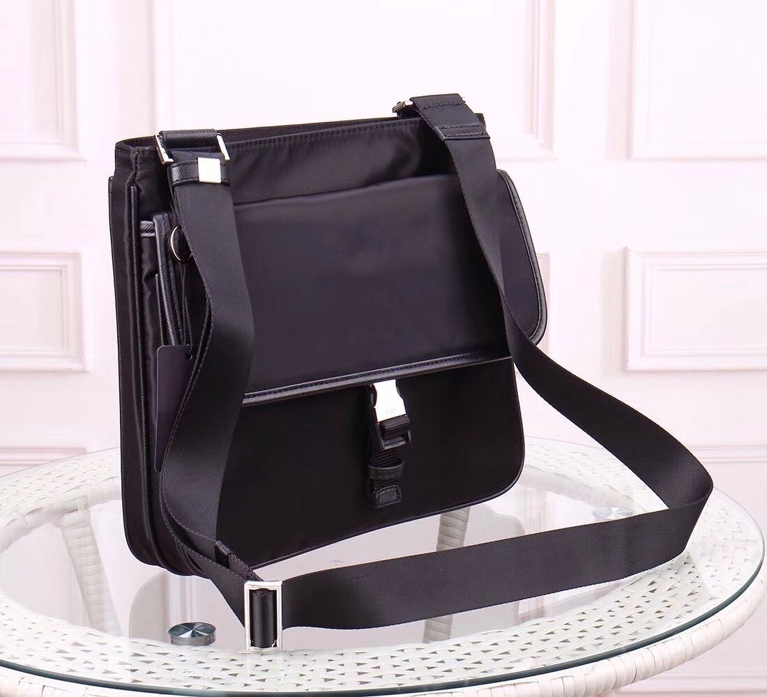 

Wholesale Canvas Messenger Bag Men Fashion Crossbody Bag Single Shoulder Briefcase Parachute Fabric Computer Mobile Phone Storage Bag, Black