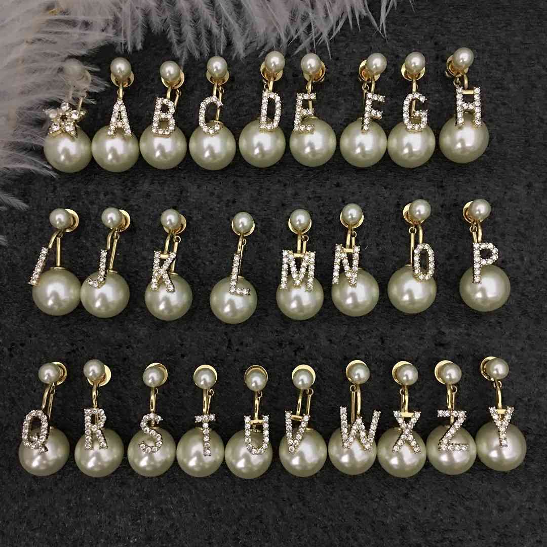 

Design Fashion Flash Diamond Pearl 26 English Initials Letters Earrings Golden Earrings for Women Jewelry Gifts