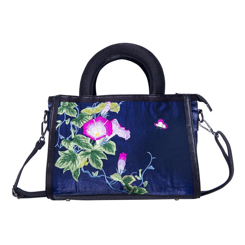 

Women Shoulder Bag Retro Chinese Ethnic Style Hand Embroidery Pretty Flowers Cotton Messenger Large Capacity Casual Handbag Bags
