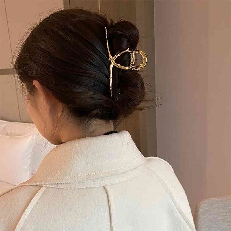 

new Super fashion Korean fairy large shark net red back head grab clip sweet hairpin hair ornament