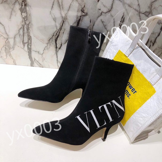

Valentin Latest Women Designer Boots New Autumn And Winter Thick Bottom Increased Shoes Pocket Wallet Motorcycle Boots Removable bags Black white size35-41, 01