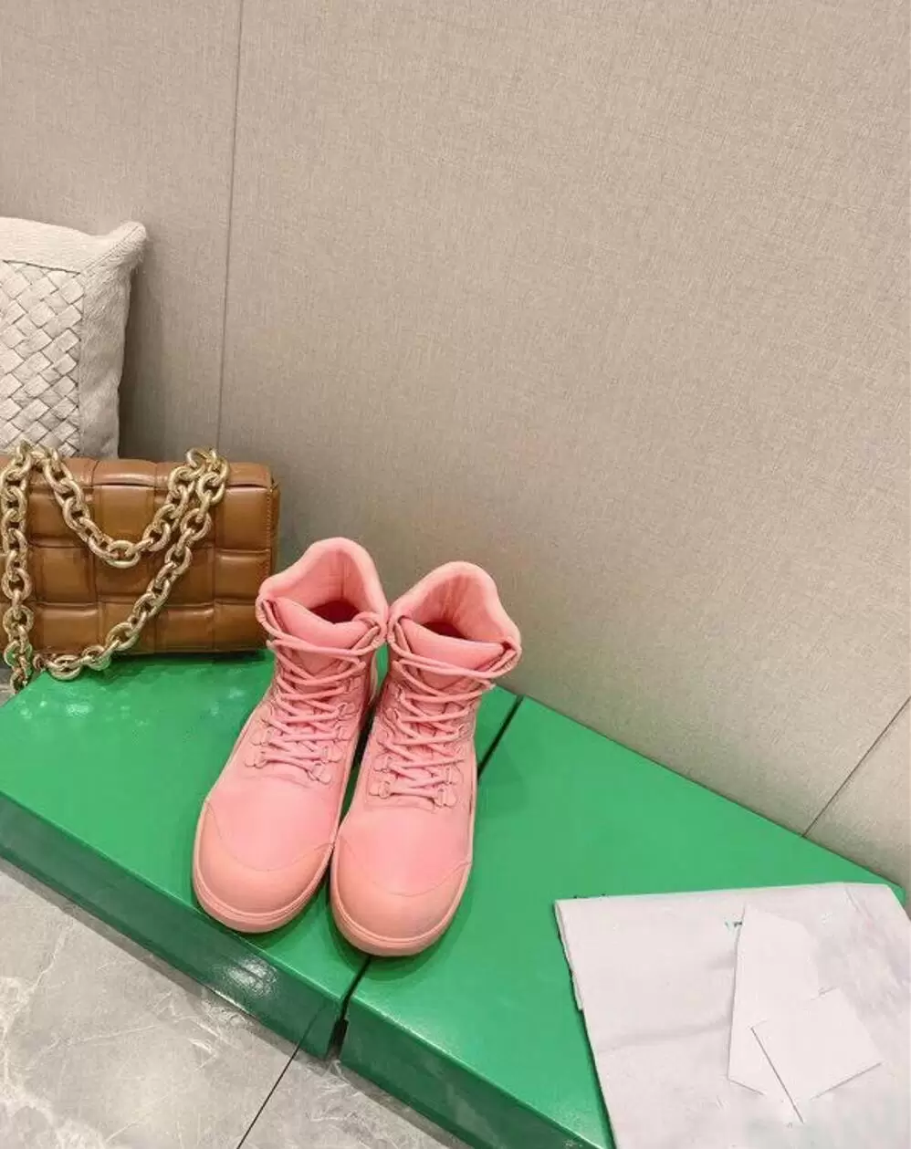 

2021 Men Designer Padded technical fabric lace-up boots PUDDLE BOMBER Women Fashion Hiking shoes sneakers Bottegas Venetas noF, 2#