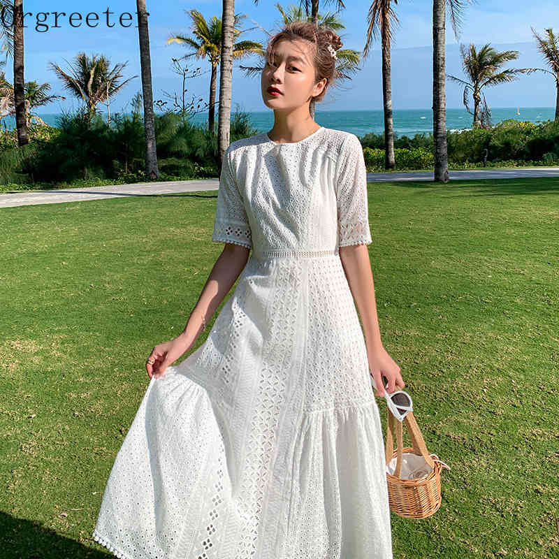 

High Quality White Lace Patchwork Hollow out Dress Bohemian Beach Female Summer Embroidery Seaside Vacation 210525
