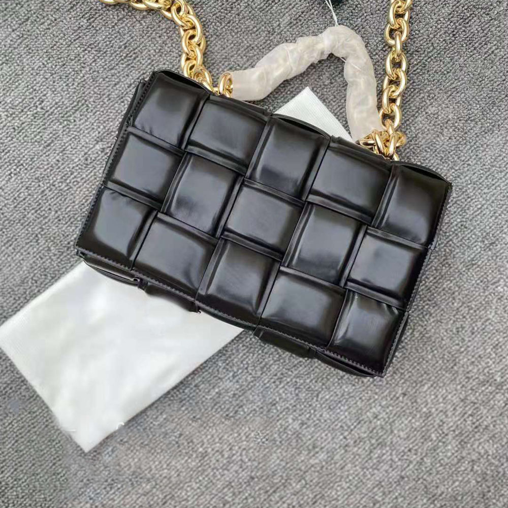 

Tofu thick chain pillow bags shoulder handbag fashion leather messenger bag small accessories cosmetic wallet mobile phone shopping