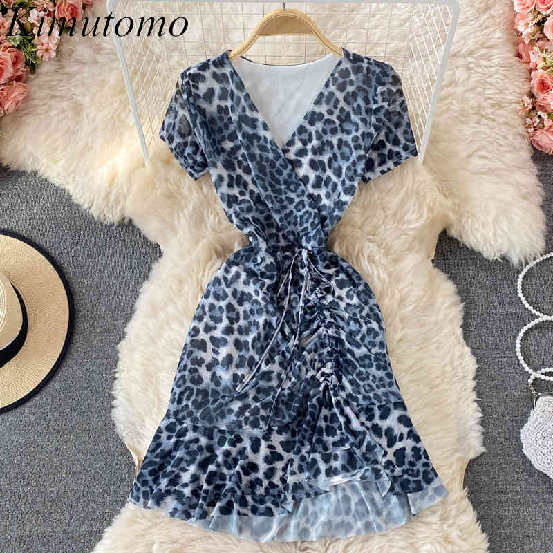 

Kimutomo Vintage Leopard Dress Women Summer Chic V-neck Short Sleeve Slim Waist Ruffles Bodycon Mini Vestidos Casual 210521, Black