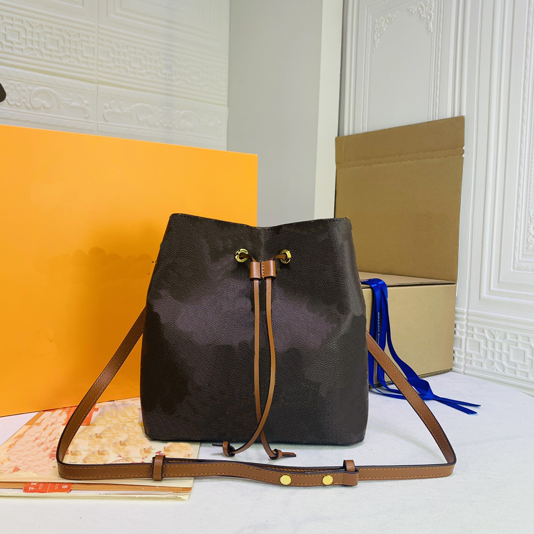 

2022 Designer Famous handbags NEONOE shoulder bags Noé leather bucket bag women flower printing crossbody bag purse, 44022#brown print #interior black
