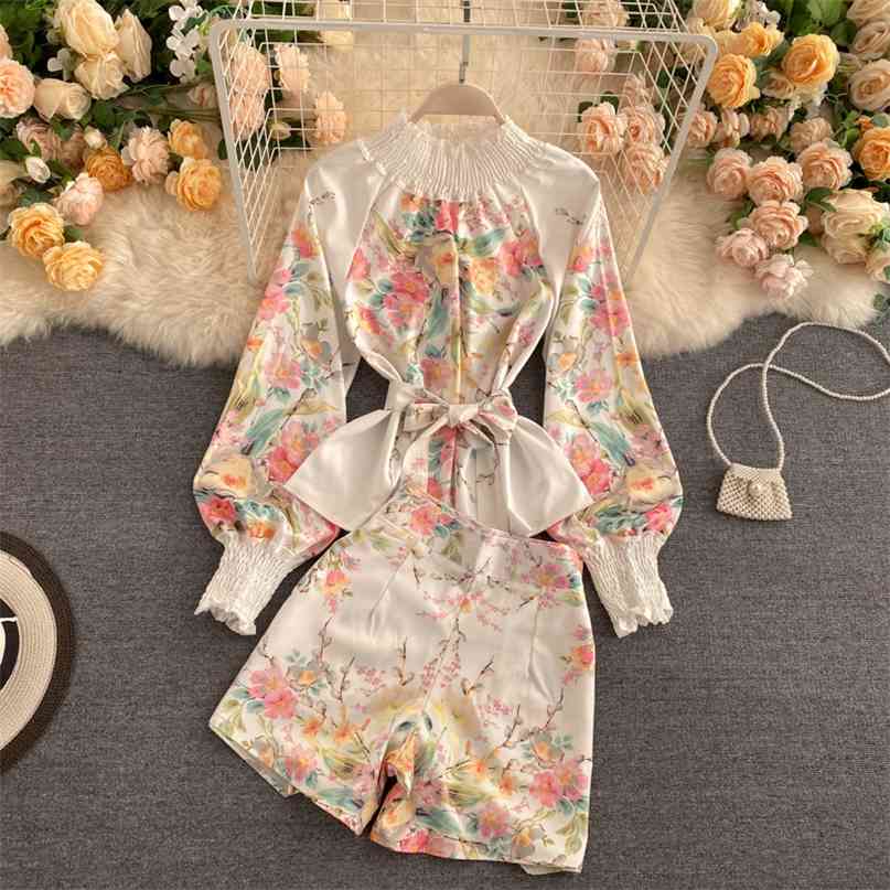 

summer women two piece sets elegant puff sleeve floral print blouse shirt and wide leg short pants suits outfits 210603, White