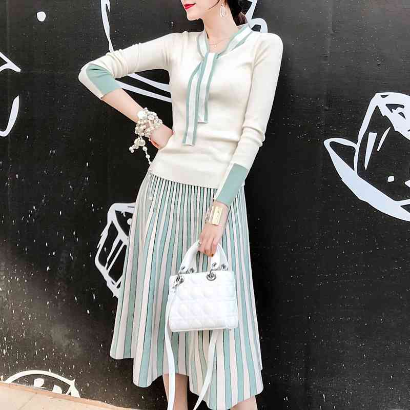 

Fall Winter Bow Knot tie up Long Sleeve Pullovers Top + Shiny Striped Contrast Pleated Mid Skirt 2 Piece Sweater Sets 210525, Picture color