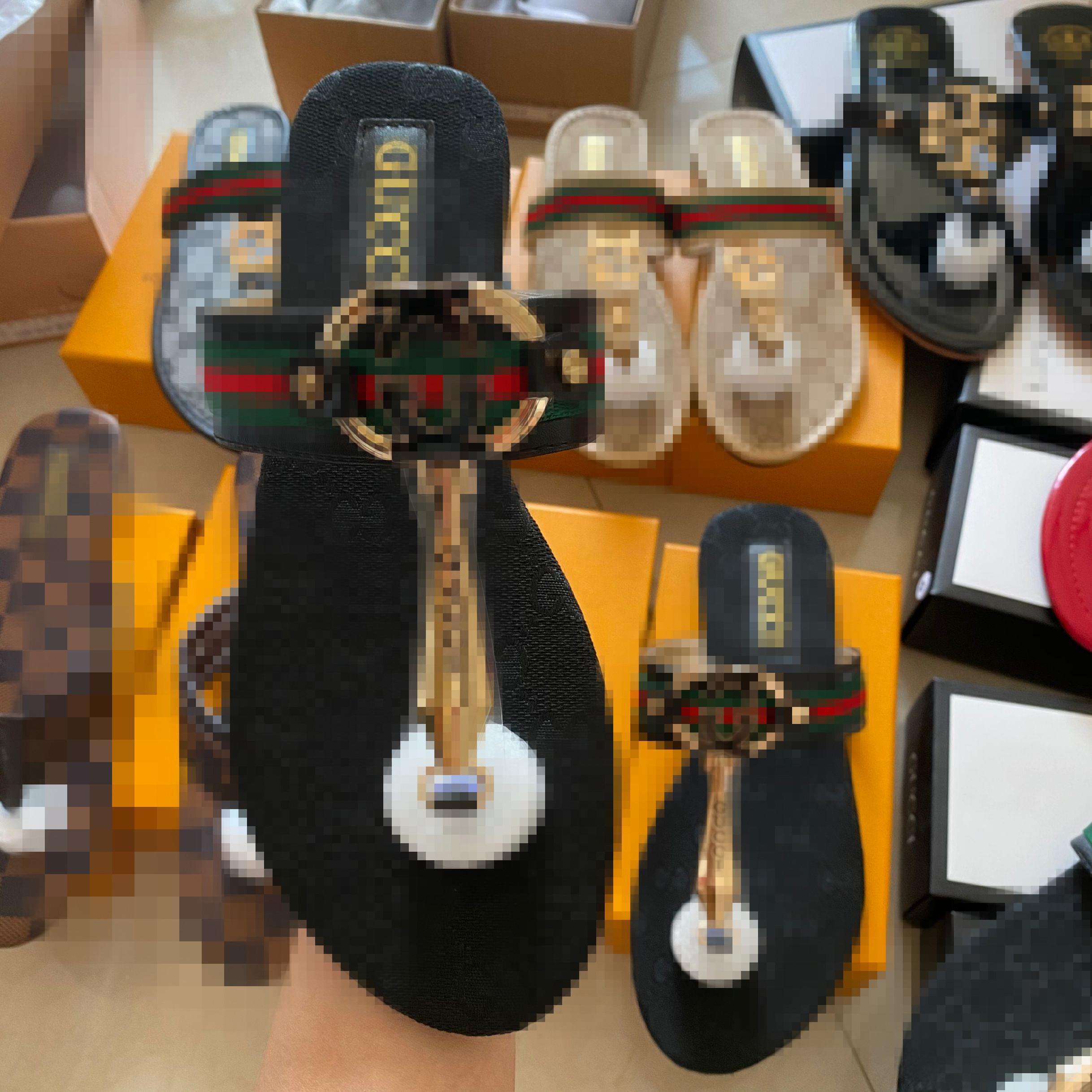 

Wholesale styles LOUIS Beach Leather slippers Men Women VITTON Thong Sandals slides Flat Flip g Flops channel Shoes, Black