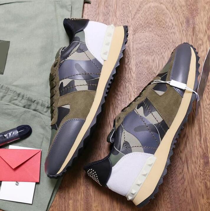 

Designer New Colors Rocks Studded Mens Sneaker Shoes High Quality Women,Men Casual Shoe Rock Suede Rivets Runner Trainer Party Wedding trainers low tops