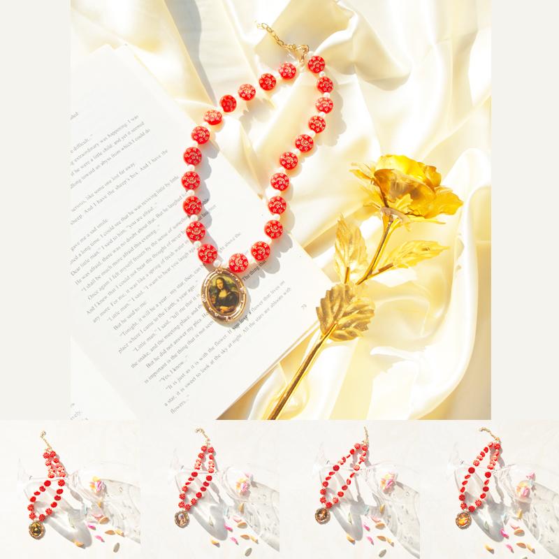 Pendant Necklaces Mona Lisa Painting Red Jewelry For Women Classic Charm Necklace Female Holiday Accessories Birthday Gift 2021-image-711778195