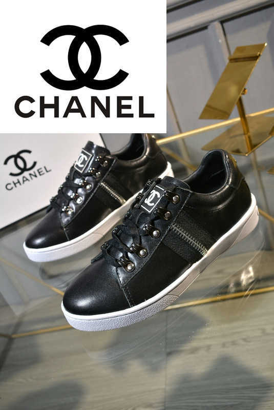 Chaussures Marque Lace-ups Designer Mocassins Femmes de luxe Femmes et boucles Hommes Hommes Sneakers Mocassins Bottes 25P6