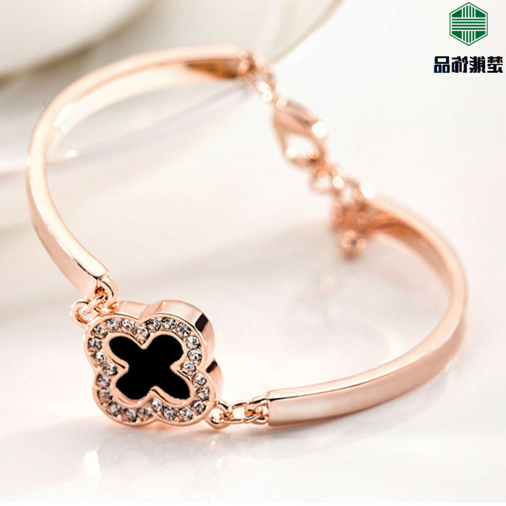 

Hand catenary Korean rose gold clover bracelet for women, Golden;silver