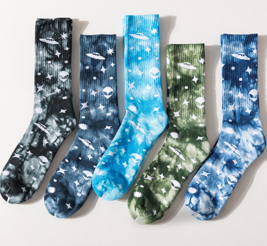 

New Men and Women Socks Cotton Colorful Star Alien Tie-dye Harajuku Street HipHop Skateboard Happy Funny Weed Tube Socks