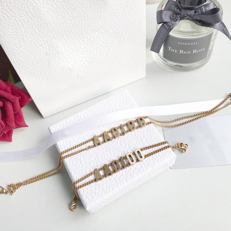 

Pendant Necklaces C1564C1549 Stylish Wedding Jewelry Personality Letters Vintage Collar Chain Gold-plated High Quality Necklace Hand Catenar