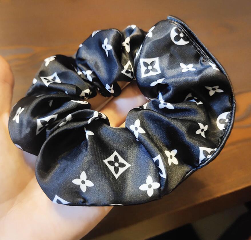 

4colors Fashion Scrunchie Elastic Cloth Hair Rubber Bands Scrunchies Women Letter Print Large intestine Sports Headwear Rubber Hairs Ties Ponytail Holder