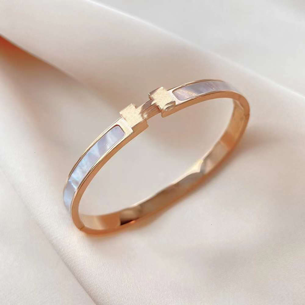 

Simple wire bracelets bangles net red light luxury H white fritillary INS wind titanium steel women does not fade fashion, Black
