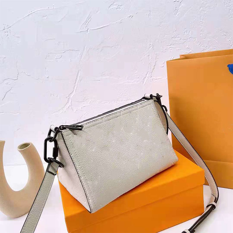 

2021 Designers Luxurys Crossbody Chain Shoulder Bag Couss Handbags Fashion Forward Women Message Bags Top Quality Purse Wallet, Red