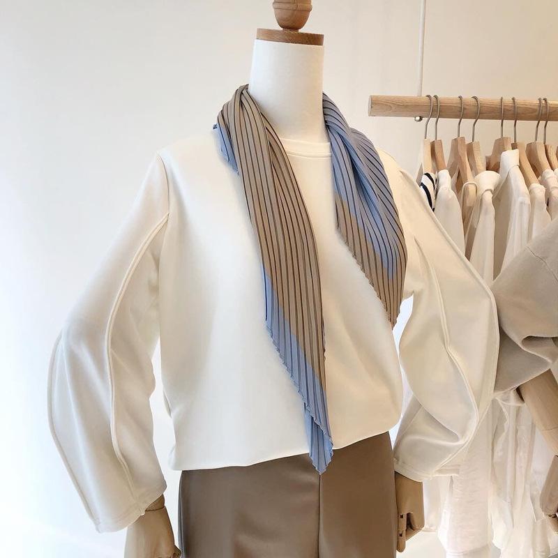 

Scarves Imitation Silk Scarf Chic Wind Black Grey Pleated Flowers 70cm Small Square Hair Band Decorative