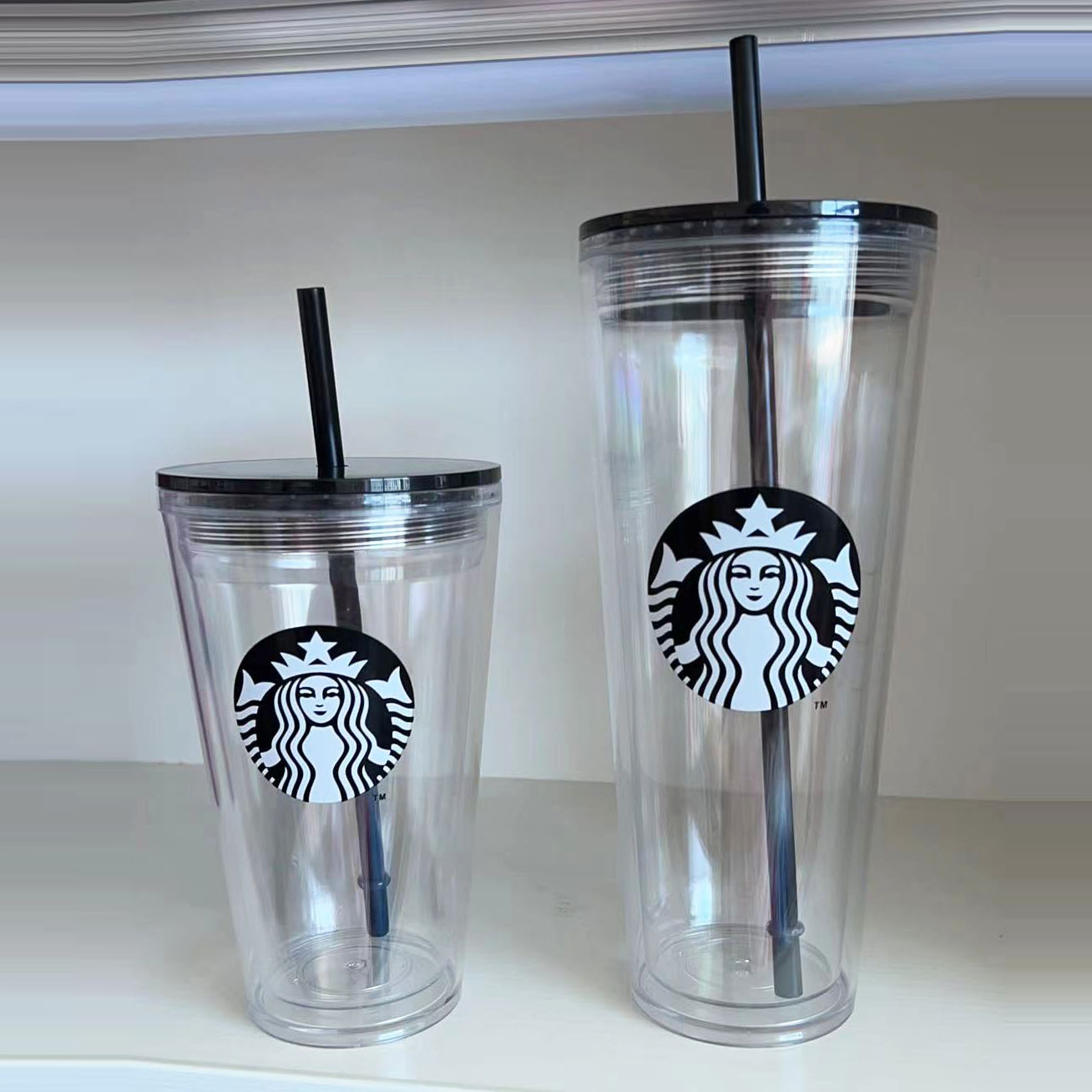 

Starbucks Cold Cup Clear Venti Tumbler Traveler With Green Straw Logo - 16 oz, 16oz