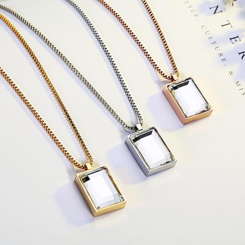 

Pendant Necklaces High Quality Frame Quartet White Shell Crystal Zircon Necklace Box Chain Fashion Jewelry For Party Freeship