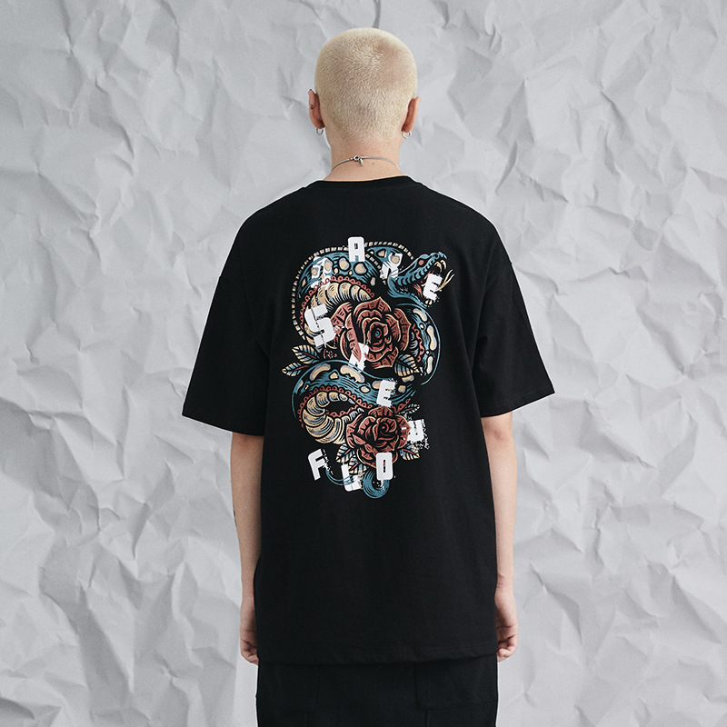 

wxwovdy men's 2021 summer tee guochao brand loose t-shirt ins personalized flower snake printing theme short sve men's wear, White;black