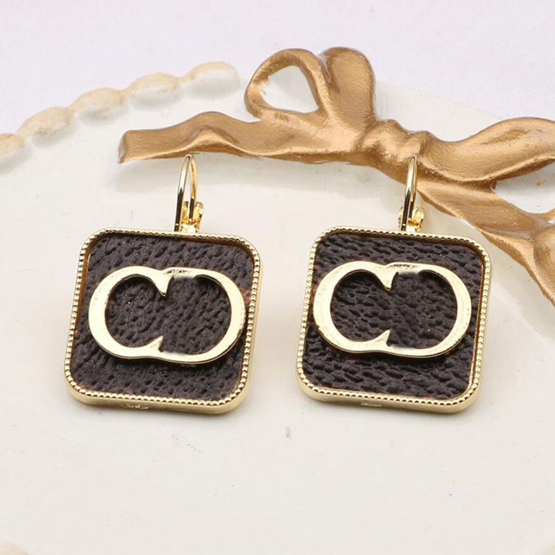 

Womens 18K Gold Plated Brand Earrings Ear Stud Geometric Designers Flower Letters Earring for Wedding Party Jewerlry Accessories ER0045-ER0046
