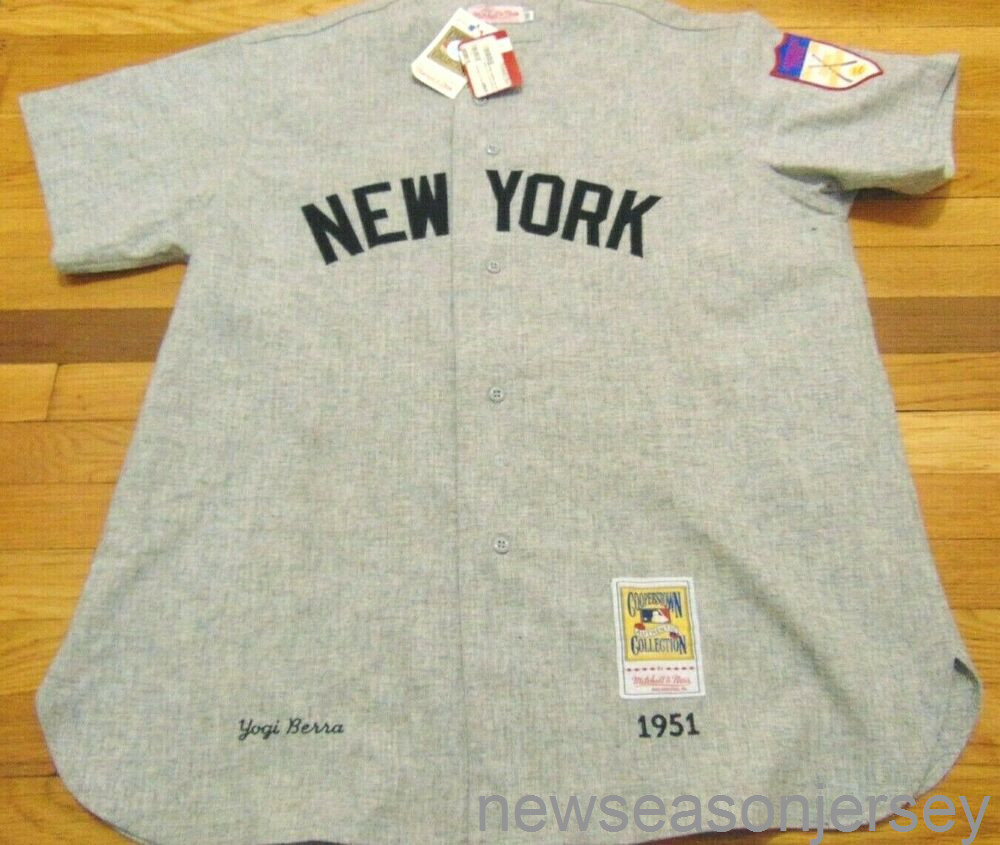 

Stitched retro jersey MITCHELL & NESS 1951 YOGI BERRA JERSEY Men Women Youth Baseball Jersey XS-5XL 6XL, Black
