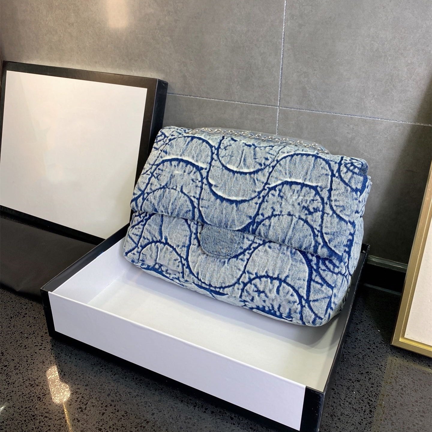 

Made old design denim shoulder bag light soft & large-capacity daily bag casual messenger bag shopping and traveling women Purse Black Blue 32*24cm