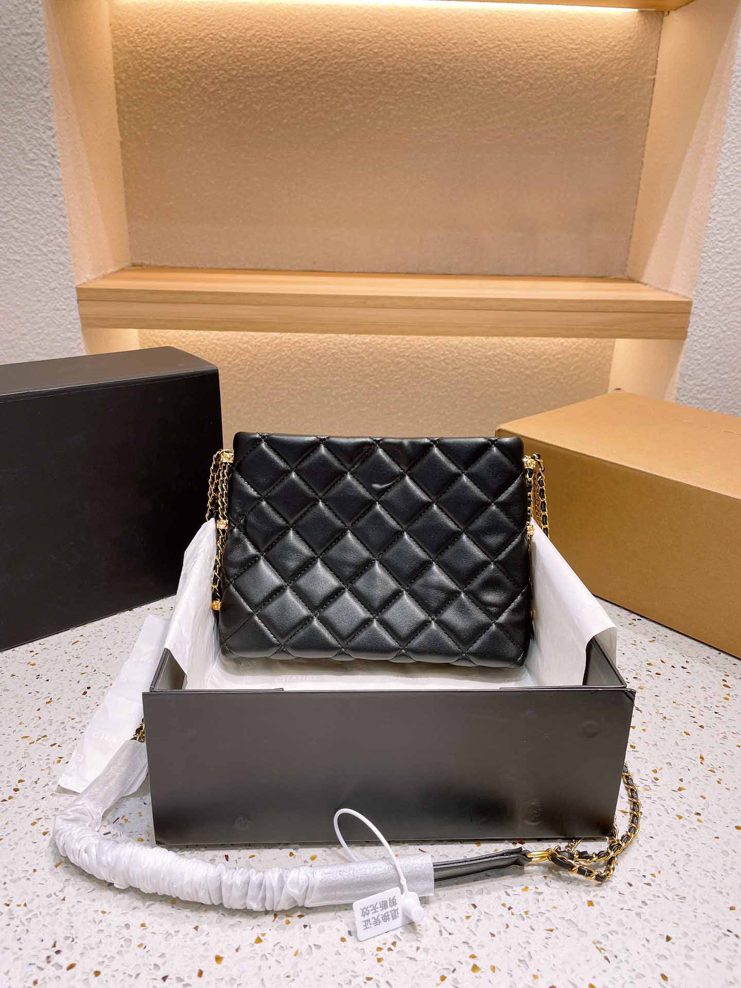 

pure leather retro shoulder bag crossbody luxury design size24-7-18, Don't shoot this