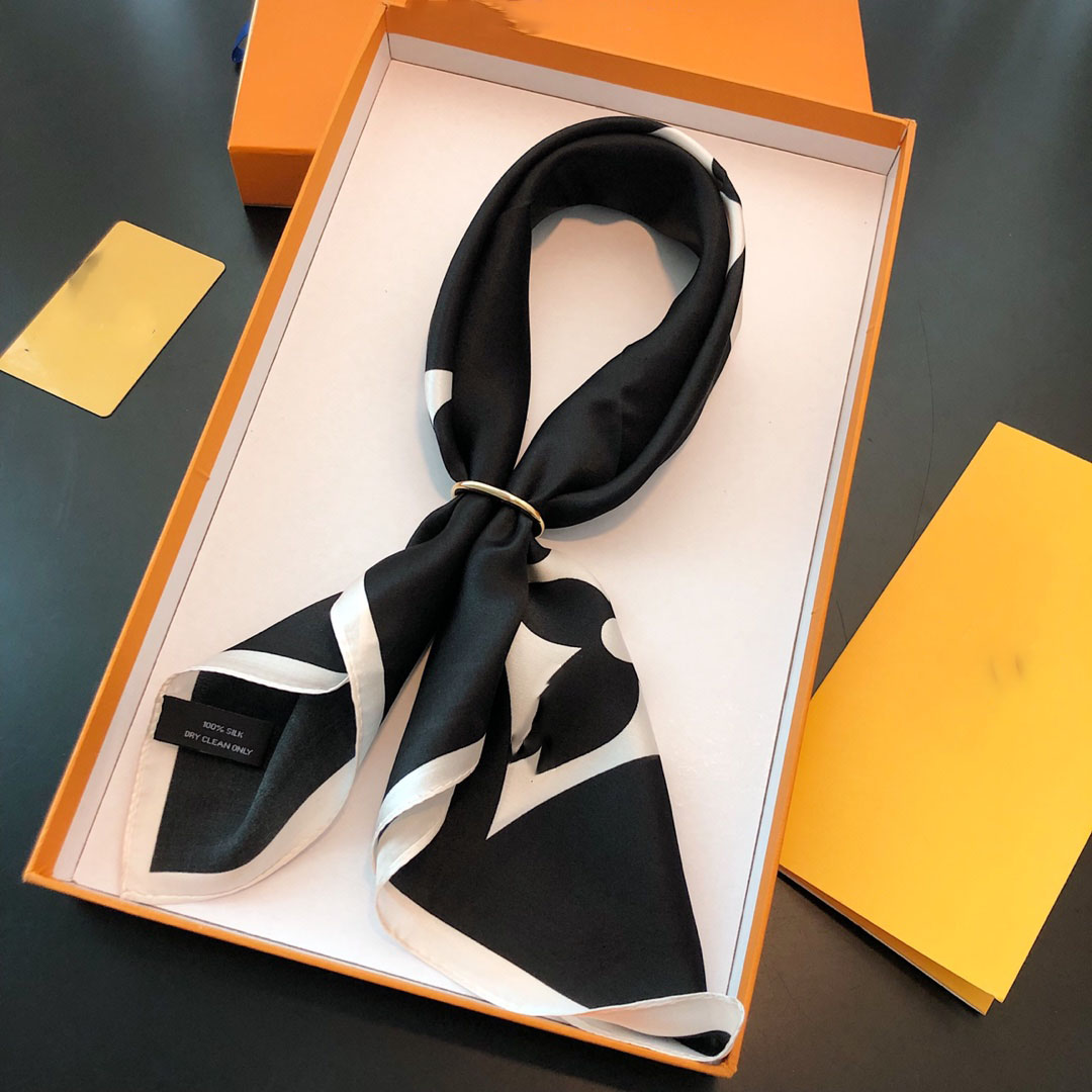 

high qualtiy 50x50cm brand designer scarf European and American Palace Castle Building Pendant Camel Turban silk headband for bag Twill small Square scarves