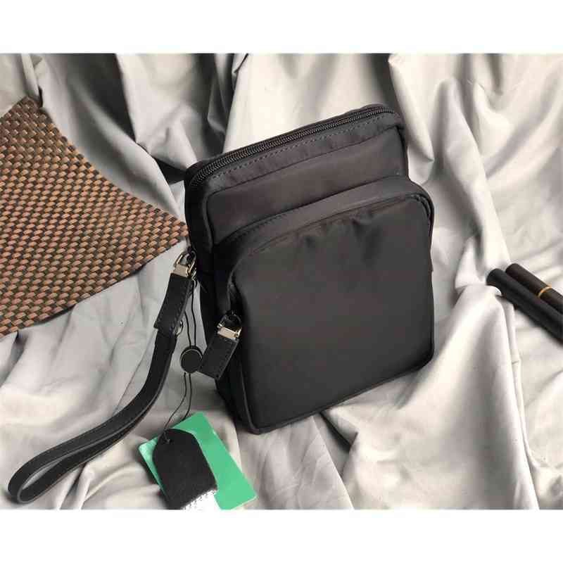 

Women Luxurys Designers Bags 2021 Men's black nylon messenger mobile phone Designer Handbag Handbags Totes Crossbody Bag
