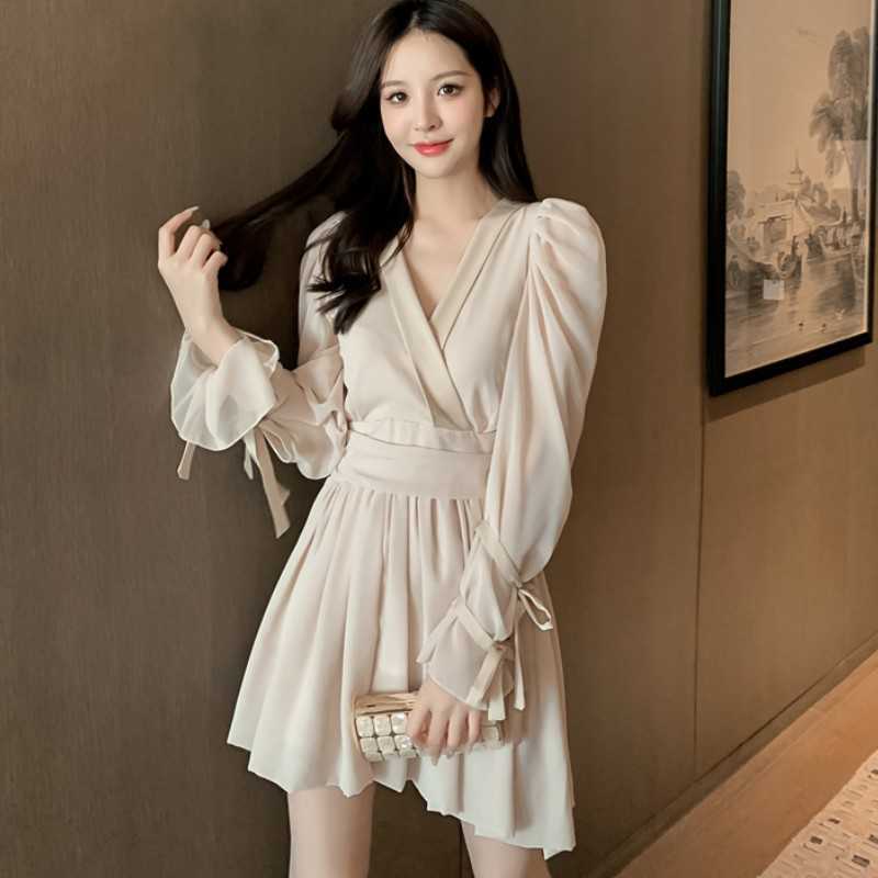 

Vintage Female Elegant V-Neck Puff Long Sleeve Women High Waist Chiffon Dress Spring Fashion Pleated Vestidos femme 210526, Beige