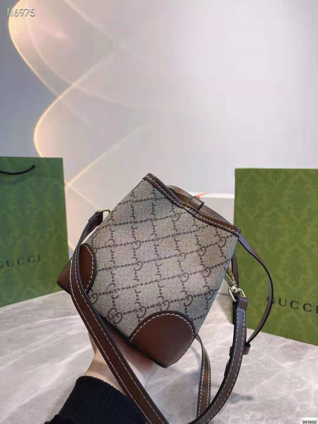 

2021 Designer women's drawstring Mini Bucket Bag