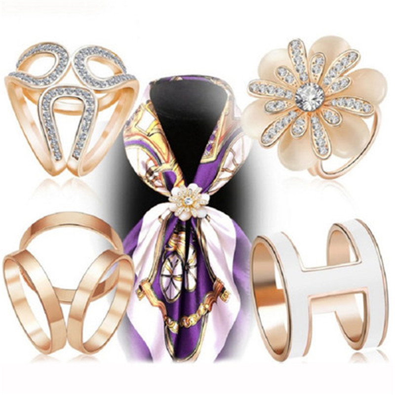 

Retro Hollow Owl Tube Silk Scarf Buckle Clips Crystal Shawl Scarf Brooch Pin Wedding Dress Pearls Brooches Women's gifts Jewelry 1214 Q2
