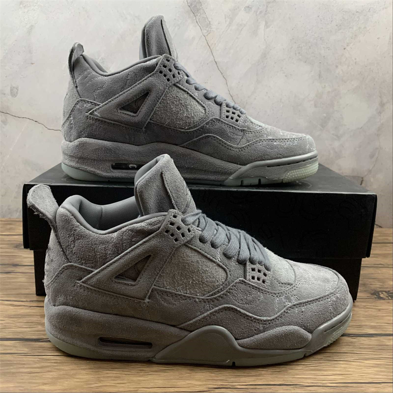 

KAWS 4 4s Basketball Shoes Jumpman IV Grey Suede Designer Sports Sneakers, Customize